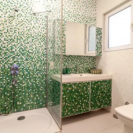 Vibrant Flat With Balcony In Sisli Διαμέρισμα *