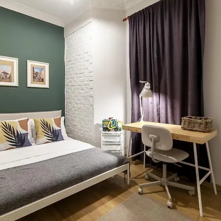 Апартаменты Vibrant Flat With Balcony In Sisli